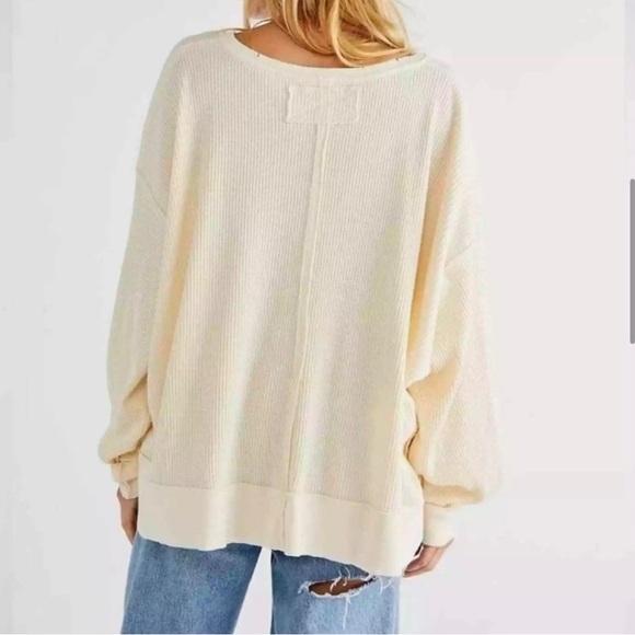 NWOT Free People- Santa Clara Thermal Long Sleeve V-Neck Top- Alabaster - Picture 4 of 5